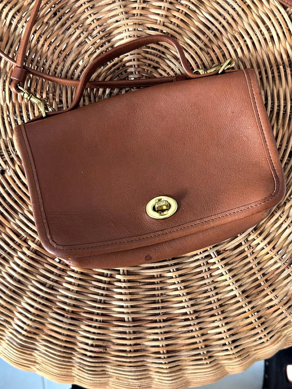Vintage Coach Brown Leather Top Handle Turnlock Crossbody Bag USA